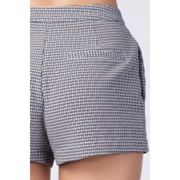 5/$30 HIGH WAISTED SHORTS w/BUTTON DOWN FRONT - Picture 7 of 8
